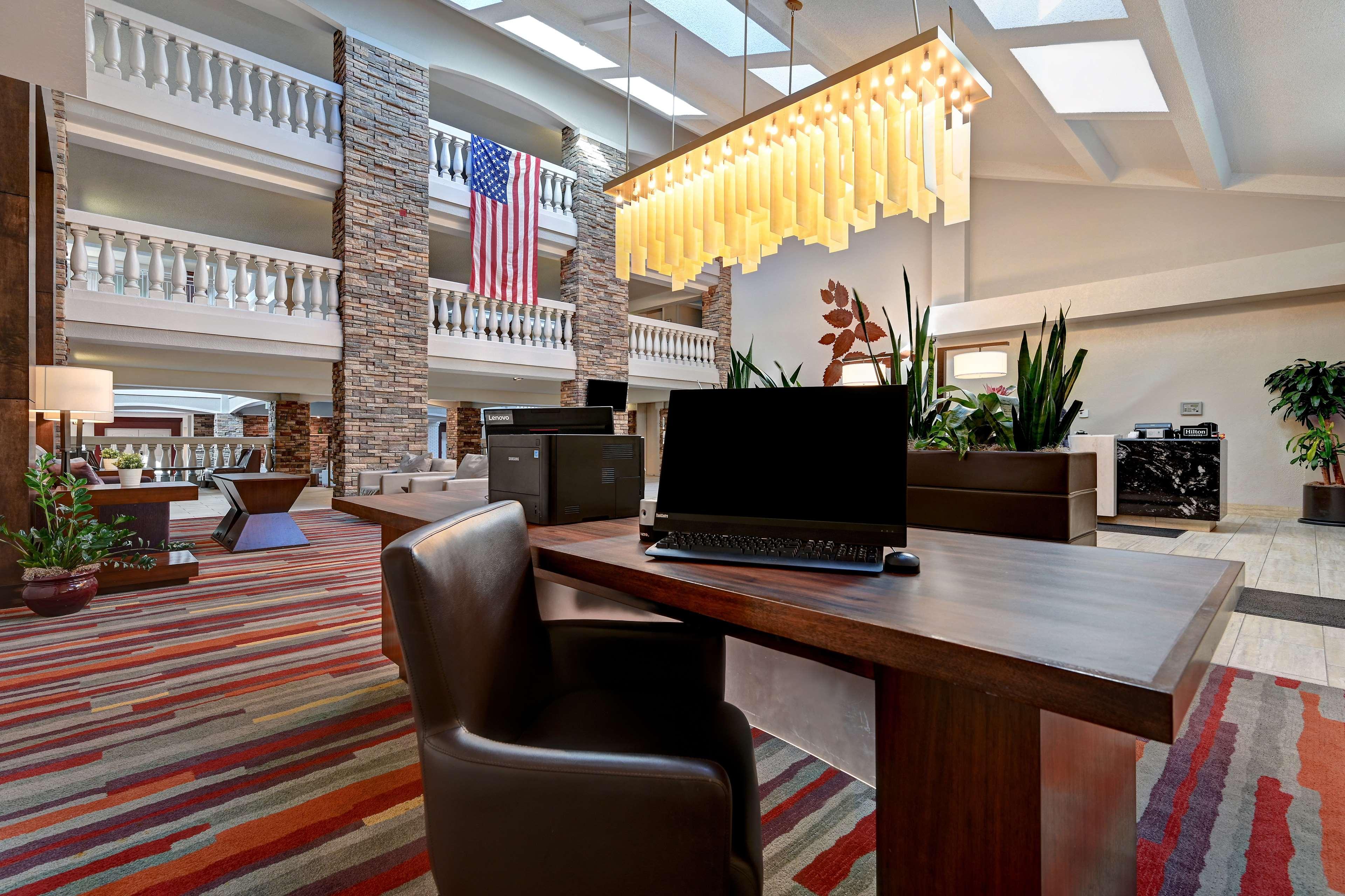 Embassy Suites By Hilton Colorado Springs Exteriör bild