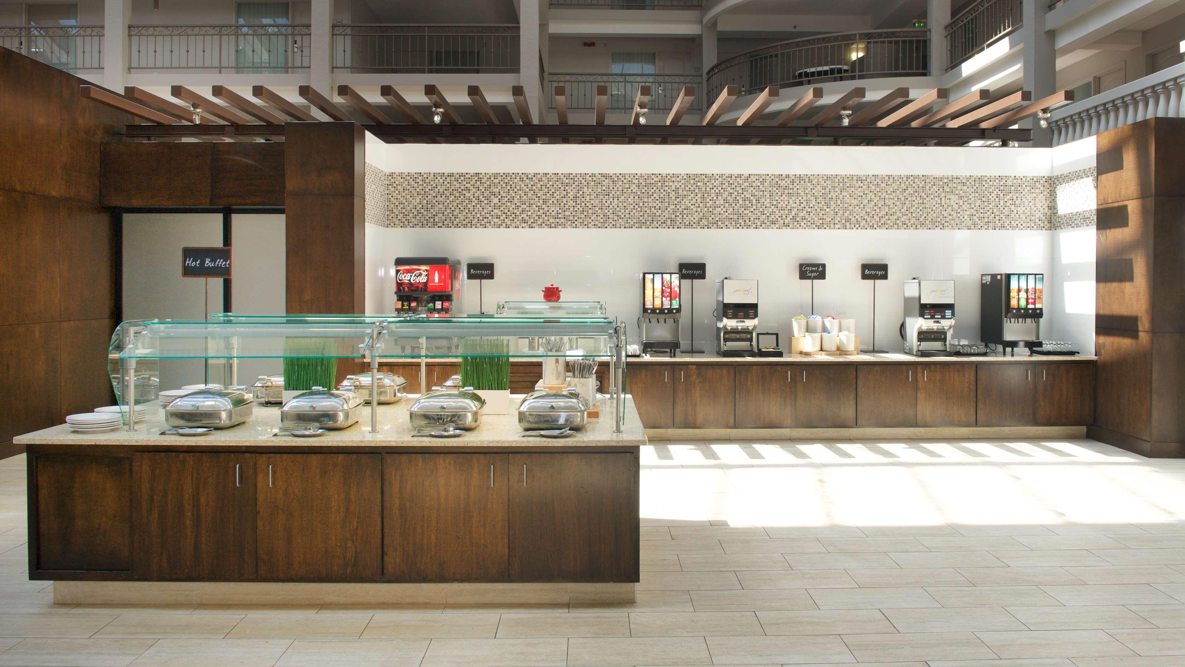 Embassy Suites By Hilton Colorado Springs Exteriör bild