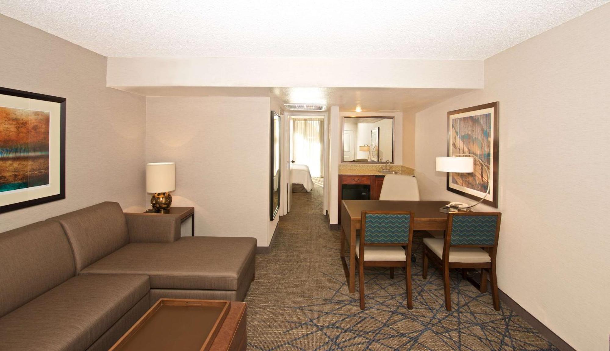 Embassy Suites By Hilton Colorado Springs Exteriör bild